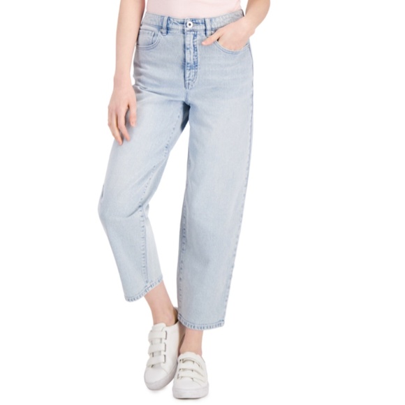MACY's:  Women's Style & Co Curvy-Fit Straight Cropped Mom Jeans - Picture 1 of 1